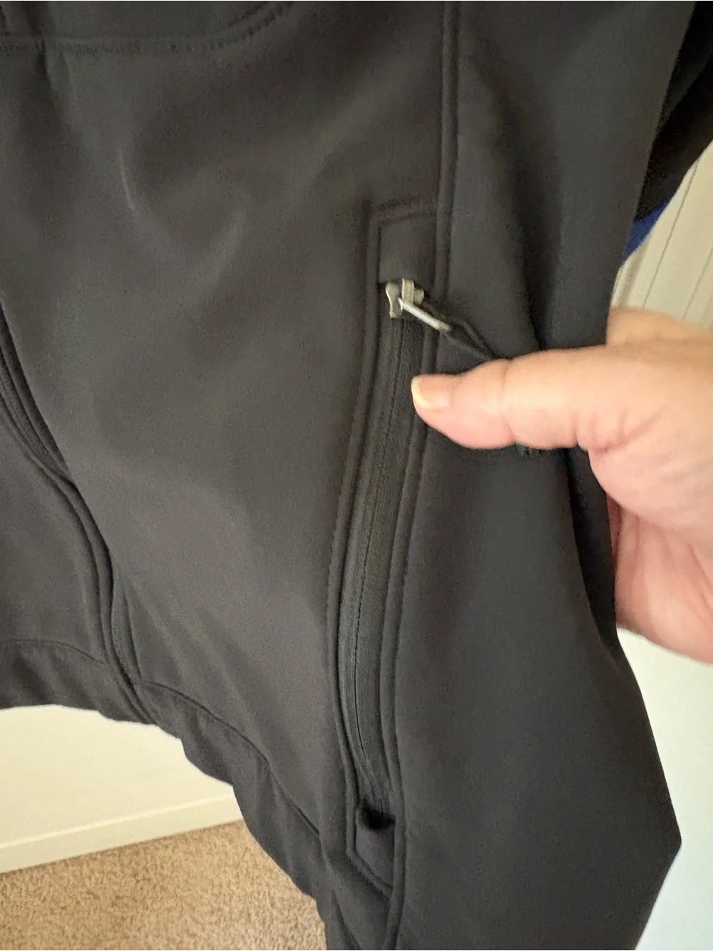 The North Face  Apex Bionic Softshell Jacket. Size Large.